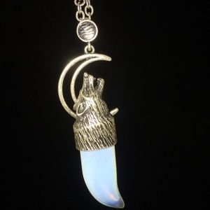 Wolf Moon Crystal necklace 🌙🐾